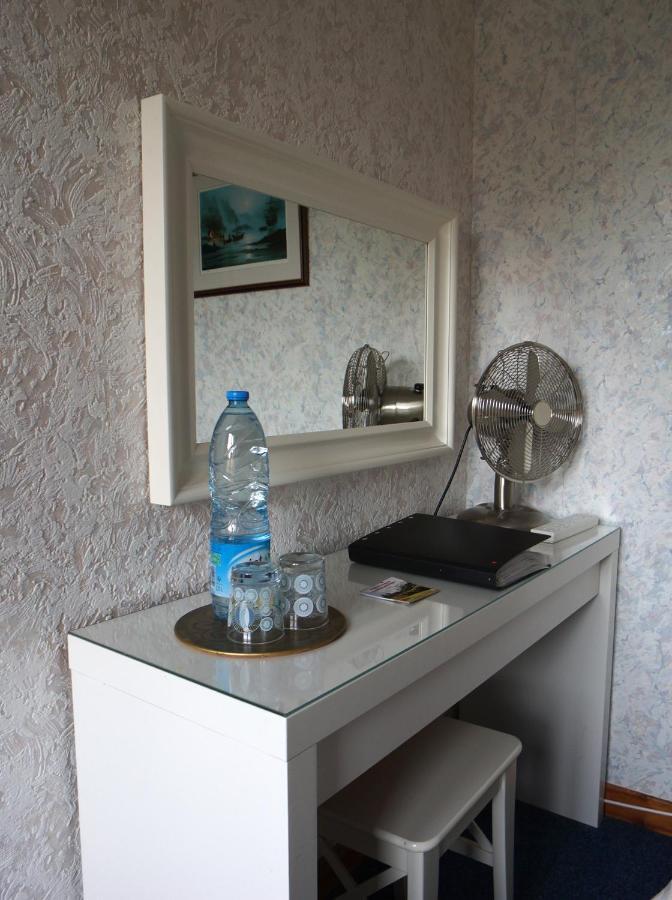 Bed and Breakfast The Silent Picket Martinpuich Esterno foto